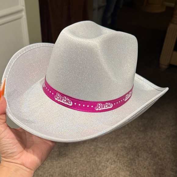 Barbie Accessories - Barbie Glittery Silver Hat with Pink Band